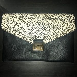 Leopard crossbody *NWTG*